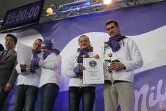 25 godzin przytulania - rekord Guinnessa pobity w Warszawie!