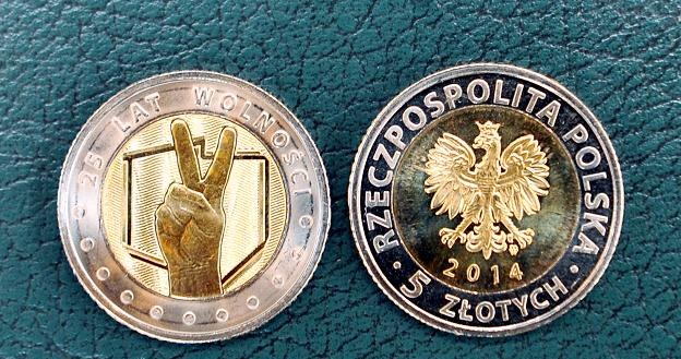 "25 lat wolności" inauguruje nową serię monet /PAP