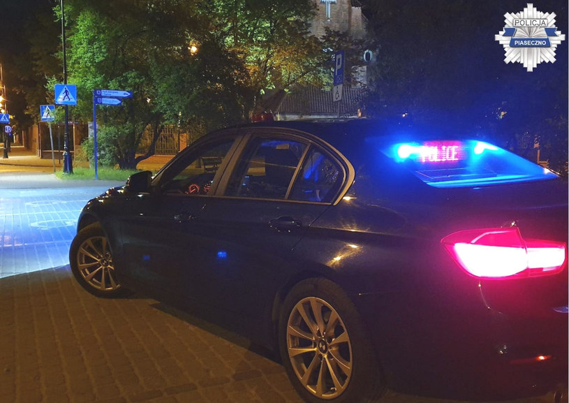25-latka wiozła pijanego męża na dachu /Policja