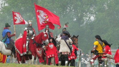 25 tys. widzów oglądało bitwę pod Grunwaldem. Rycerze walczyli też z upałem