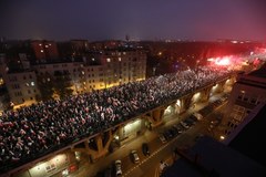 250 tysięcy ludzi na ulicach Warszawy: To Marsz "Dla Ciebie Polsko" i Marsz Niepodległości!