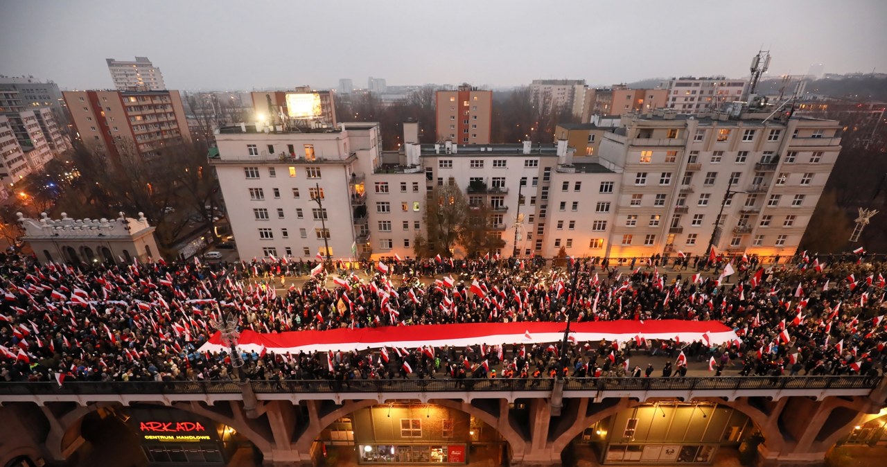 250 tysięcy ludzi na ulicach Warszawy: To Marsz "Dla Ciebie Polsko" i Marsz Niepodległości!