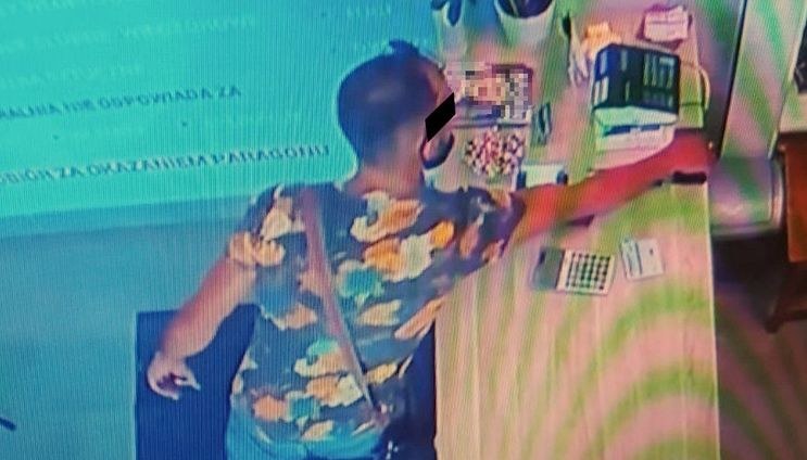26-latek podczas kradzieży /KPP w Mińsku Mazowieckim /Policja