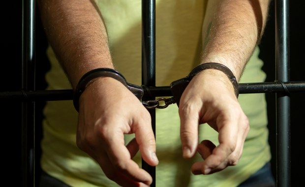 27-latek zatrzymany w Portugalii. Usłyszał 50 zarzutów, straty na pół miliona