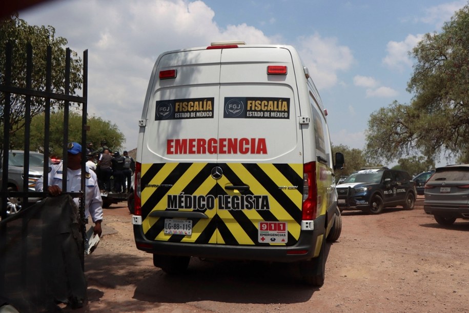 27-letni Julio Ramirez strzelał ze szczytu piramidy Teotihuacan w środkowym Meksyku /Madla Hartz /PAP