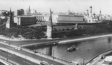 29 listopada 1954 r. Z Sowietami o pokoju w Europie