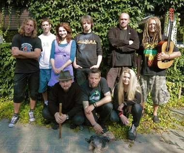 2Tm2,3 powraca: Nowa płyta "Źródło" w marcu
