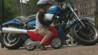 3-latek dostał mandat za złe parkowanie