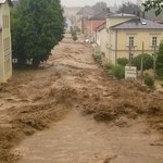 3 osoby zginęły, wielu ludzi odciętych od świata, zalane domy. Alarm powodziowy na południu Niemiec
