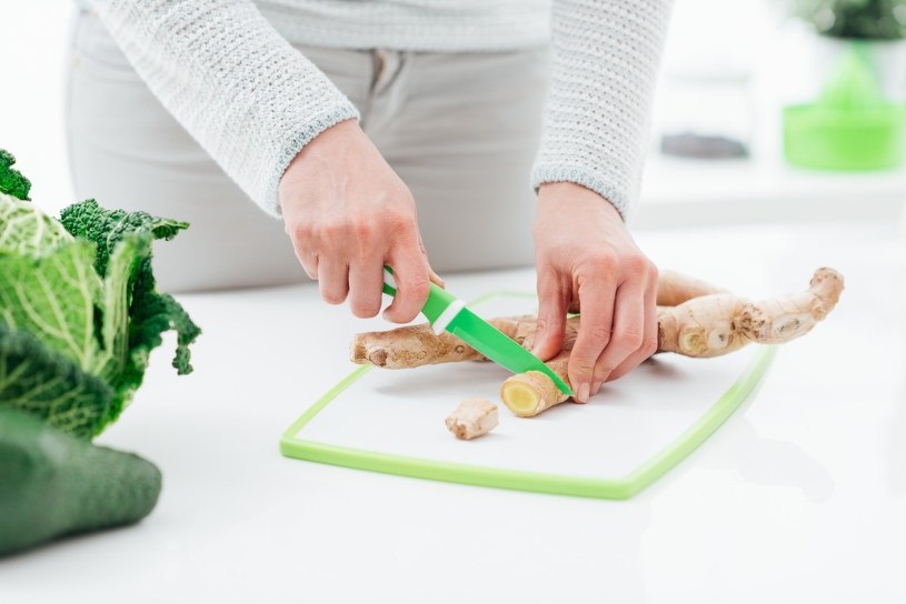 3 superfoods, po które warto sięgnąć w 2024 roku. Nie może zabraknąć ich w koszyku