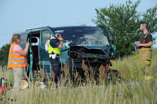 30.06.2024. Miejsce wypadku na drodze krajowej nr 11 w miejscowości Wierzchowo /Piotr Kowala /PAP