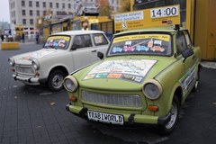 30 lat od upadku Muru Berlińskiego – Trabanty, symbol NRD