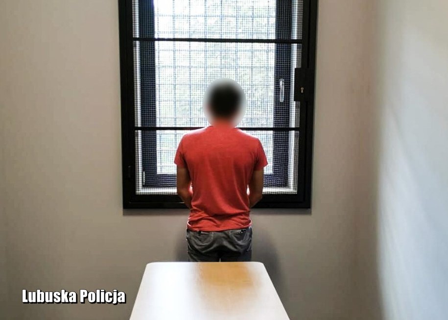 30-latek był bardzo zaskoczony podczas zatrzymania /Lubuska policja /