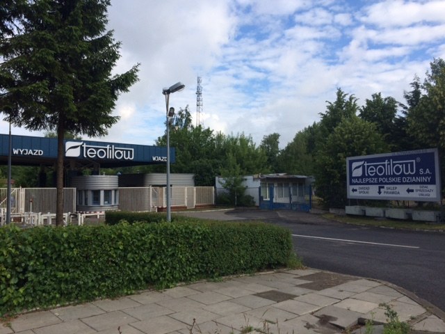 30 osób zostało ewakuowanych po wybuchu zbiornika z wodą utlenioną w hali farbiarni w Łodzi /Agnieszka Wyderka /RMF FM