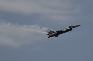 30 tureckich F-16 przeprowadziło nalot na pozycje PKK