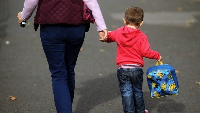 300 zł wyprawki dla uczącego się dziecka. Premier podpisał rozporządzenie
