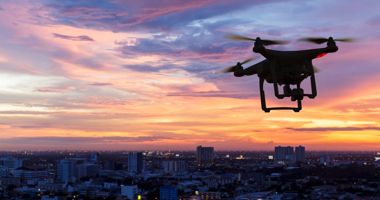 31 grudnia wejdą w życie nowe unijne przepisy dotyczące dronów /123RF/PICSEL