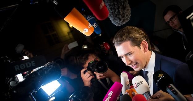 31-letni Sebastian Kurz wygrywa wybory w Austrii /AFP