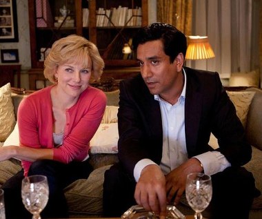 31 sierpnia o godzinie 0:24. w Paryżu Mercedes-Benz S280, którym jechała księżna i jej przyjaciel Dodi Al-Fayed, przy prędkości 105 km na godzinę zahaczył o białego Fiata Uno - który miał należeć do jednego z paparazzich.