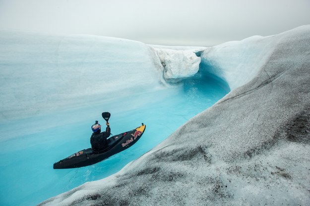 32-latek w czasie wyprawy na Svalbardzie /David Sodomka / Red Bull Content Pool /Materiały prasowe