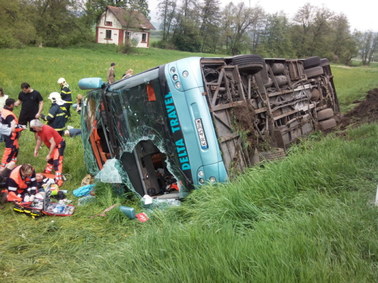 34 osoby ranne w wypadku polskiego autokaru na Słowacji  - zdjęcia z Gorącej Linii