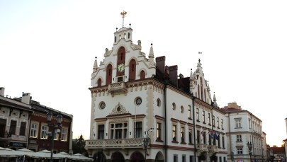 ​34 tysiące światełek na choince. Świąteczne dekoracje w Rzeszowie