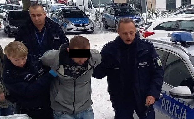 35-latek z zarzutem zabicia swojej matki. Grozi mu dożywocie