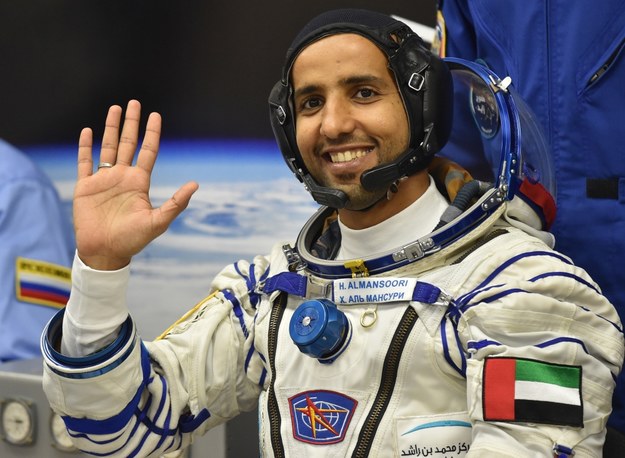 35-letni Al Mansuri, były pilot myśliwca, spędzi na pokładzie stacji orbitalnej osiem dni /VYACHESLAV OSELEDKO / POOL /PAP/EPA