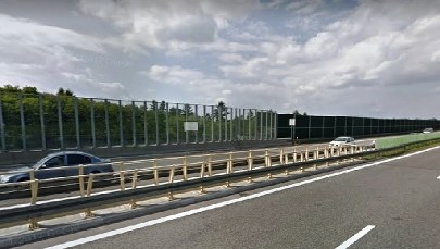 36-latek spadł w nocy z wiaduktu na S52 w Śląskiem