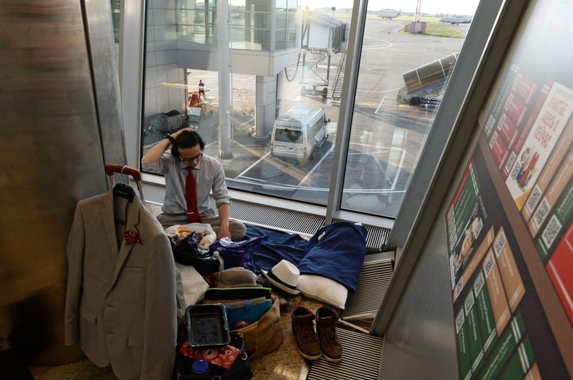36-letni Japończyk i jego kąt na lotnisku, w którym koczuje od ponad dwóch miesięcy /Sputniknews /materiały prasowe