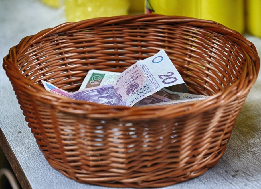 37-latek przez 5 lat okradał kościoły w Krakowie /Shutterstock