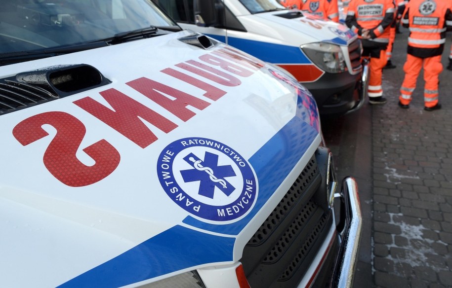 Łódź: Zaatakował ratowników medycznych. Są zarzuty dla 37-latka