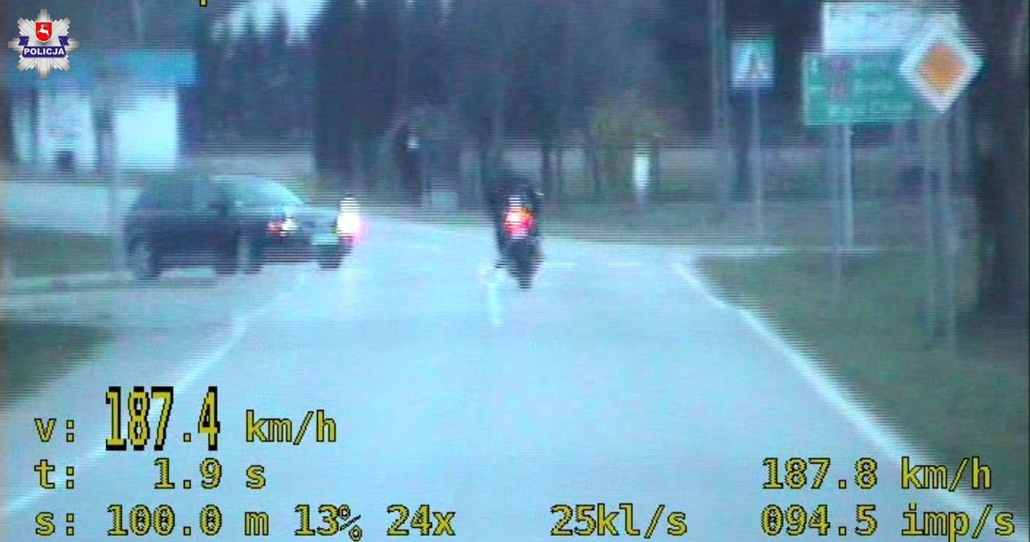 37-letni mieszkaniec gminy Ulan Majorat jechał z prędkością 187 km/h w terenie zabudowanym. /Policja