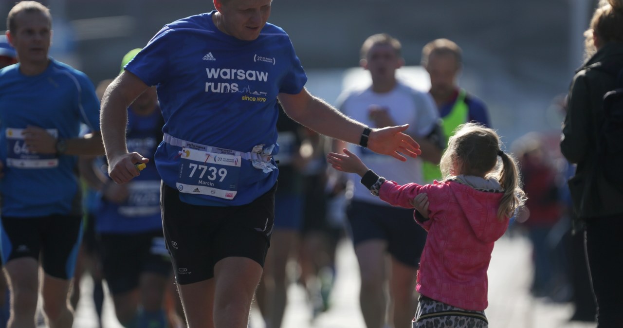 37. Maraton Warszawski: Tysiące ludzi na starcie, podium dla Kenijczyków