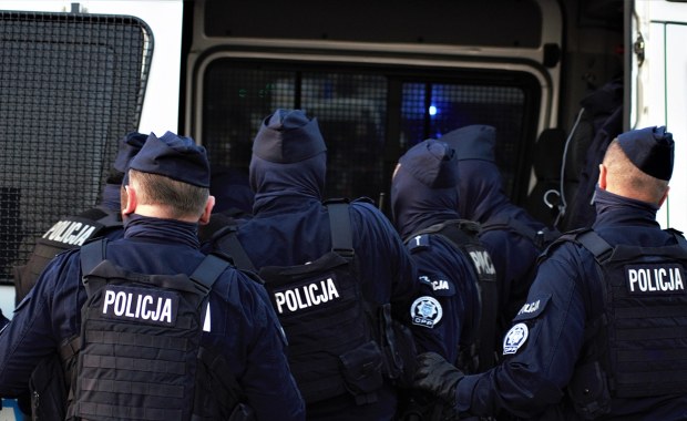 38-latek z maczetą zaczepiał przechodniów w Krakowie