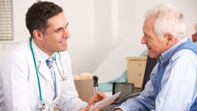 4 badania profilaktyczne polecane na Dzień Babci i Dziadka