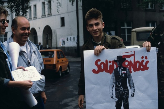 4 czerwca 1989 r. punkt wyborczy przy ul. Stanisława Wyspiańskiego na Żoliborzu /PAP/Jan Morek /PAP