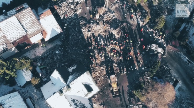 4 grudnia 2019 roku w wyniku wybuchu gazu pod gruzami zawalonego budynku zginęło osiem osób - czworo dorosłych i czworo dzieci /Polsat News