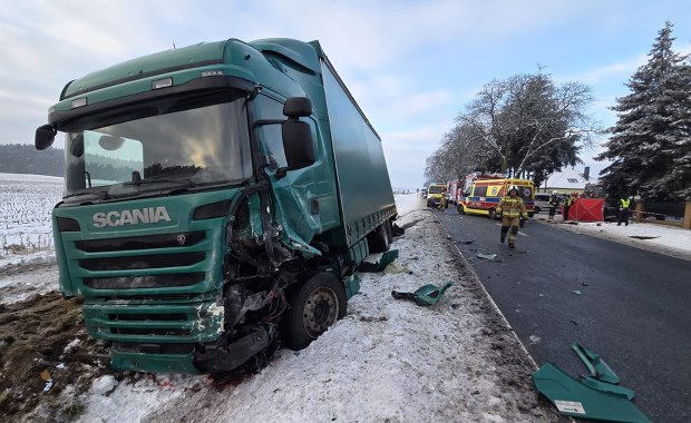 4-latka i jej matka nie żyją, siła uderzenia była ogromna. Tragedia w Wielkopolsce