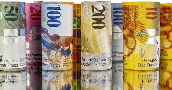 4 złote za franka szwajcarskiego to nieprawdopodobny scenariusz /&copy;123RF/PICSEL