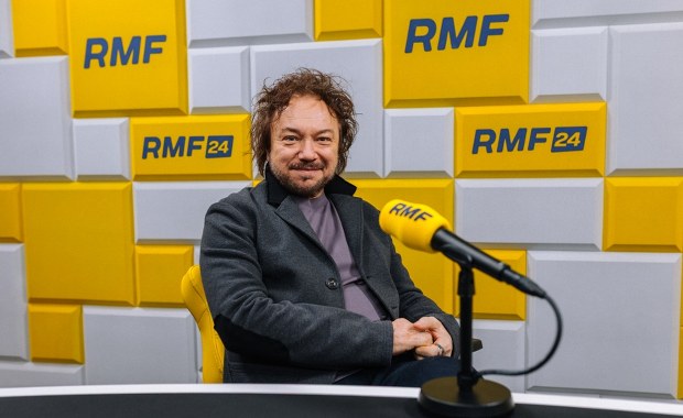 40 lat na scenie i wciąż zaskakuje! Co dziś słychać u Mietka Szcześniaka?