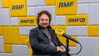 40 lat na scenie i wciąż zaskakuje! Co dziś słychać u Mietka Szcześniaka?