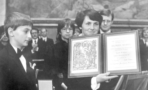 40 lat temu Danuta Wałęsa odebrała w imieniu męża Pokojową Nagrodę Nobla