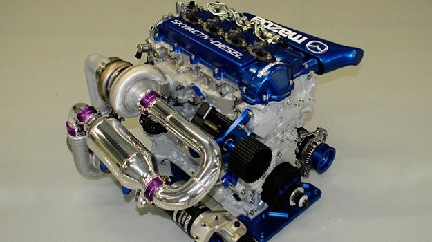 400-konny turbodiesel Mazdy. /Mazda