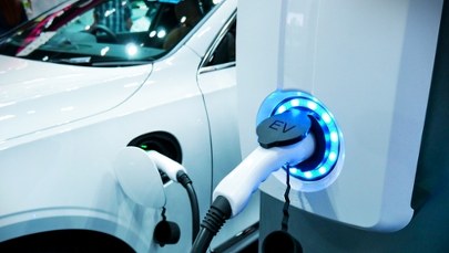 400 tys. aut elektrycznych rocznie z Polski? Ekspert nie zostawia złudzeń