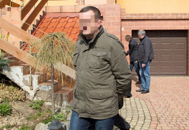 42-letni Dariusz P. przed domem w Jastrzębiu-Zdroju /Andrzej Grygiel /PAP
