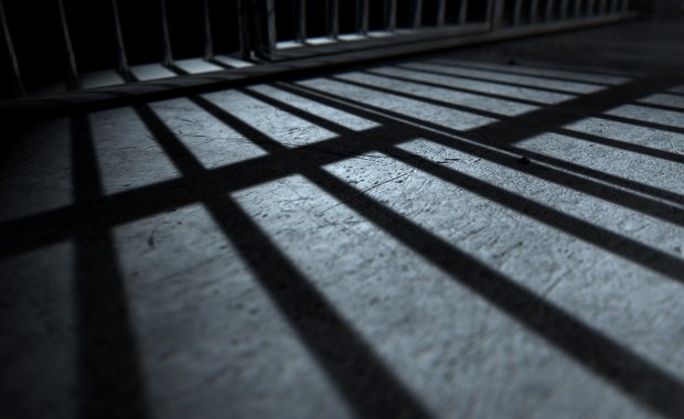 42 pokrzywdzonych w sprawie tortur w więzieniu w Barczewie