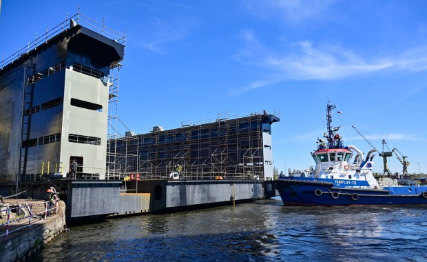4200 ton i ponad 80 metrów. Prace w szczecińskiej stoczni weszły w kolejną fazę
