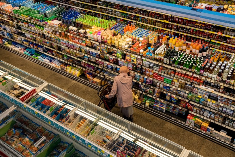 45 proc. Polaków zamierza oszczędzać na przedświątecznych zakupach spożywczych (zdj. ilustracyjne) /Joanna Składanek /Agencja FORUM