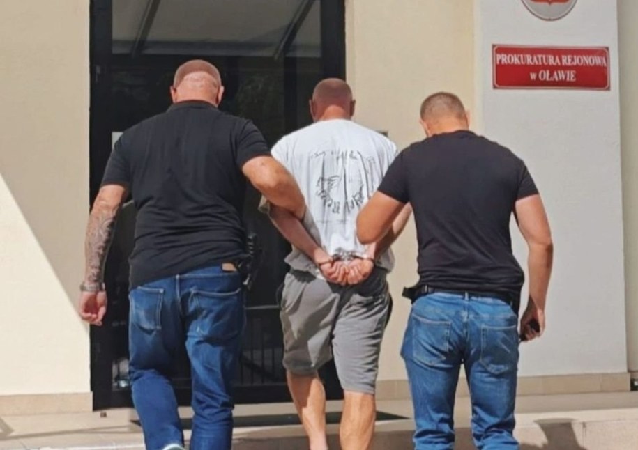 46-latek z Oławy usłyszał zarzuty, fot. Policja Wrocław /